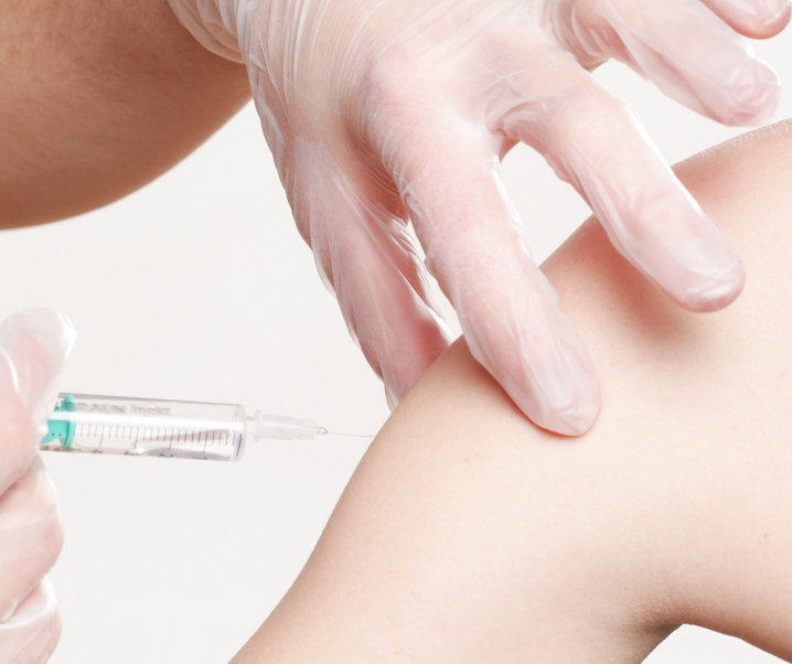 Neue Prognose: Corona wird harmlos und Impfungen unnötig