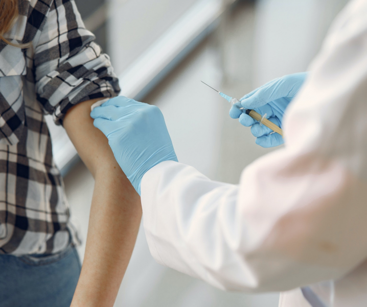 Covid-19: Verhindert die Grippeimpfung schwere Verläufe?
